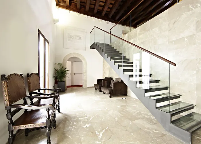 Petit Palace Hotel Tres